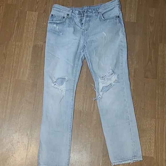 Levi's 501 Button Fly Light Wash Distressed Jeans Sz 14/32 - Picture 1 of 4
